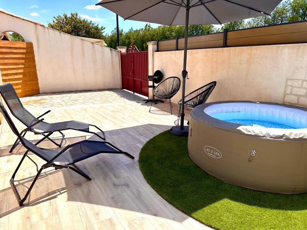 Maison De Charme Avec Jacuzzi Molleges Luaran gambar